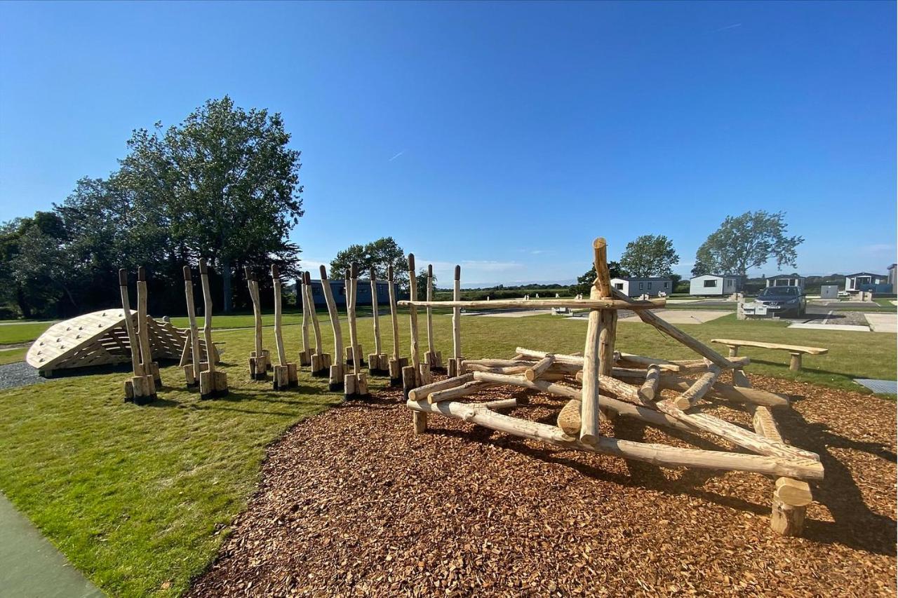 Mill Rythe Coastal Village Selsmore Exterior photo