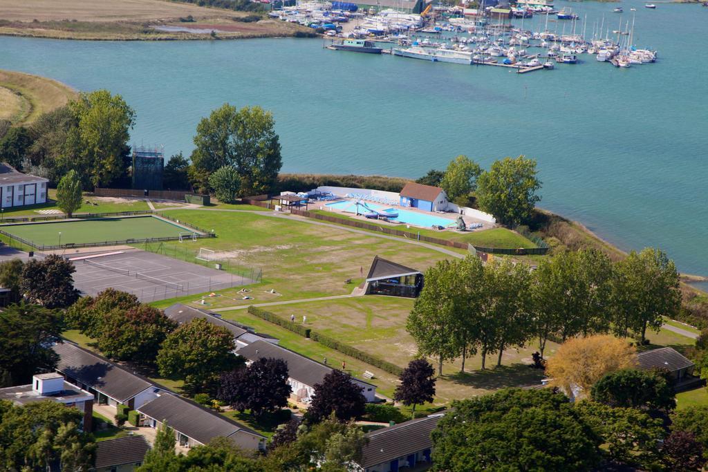 Mill Rythe Coastal Village Selsmore Exterior photo